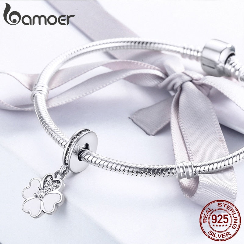 Berloque com Argola Trevo do Amor Bamoer
