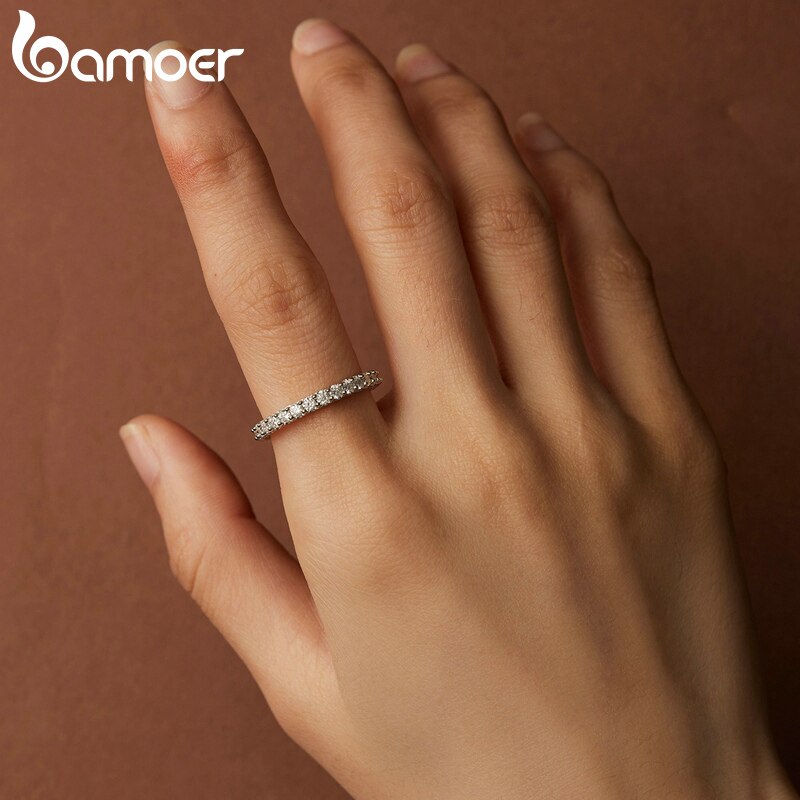 Anel Feminino Moissanite Delicado