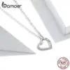 0b38d4357f8df5bc95acba55 Colar com Pingente Forma de Amor