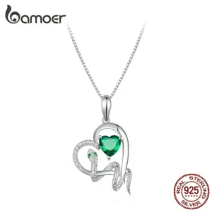 Colar com Pingente Serpente do Amor