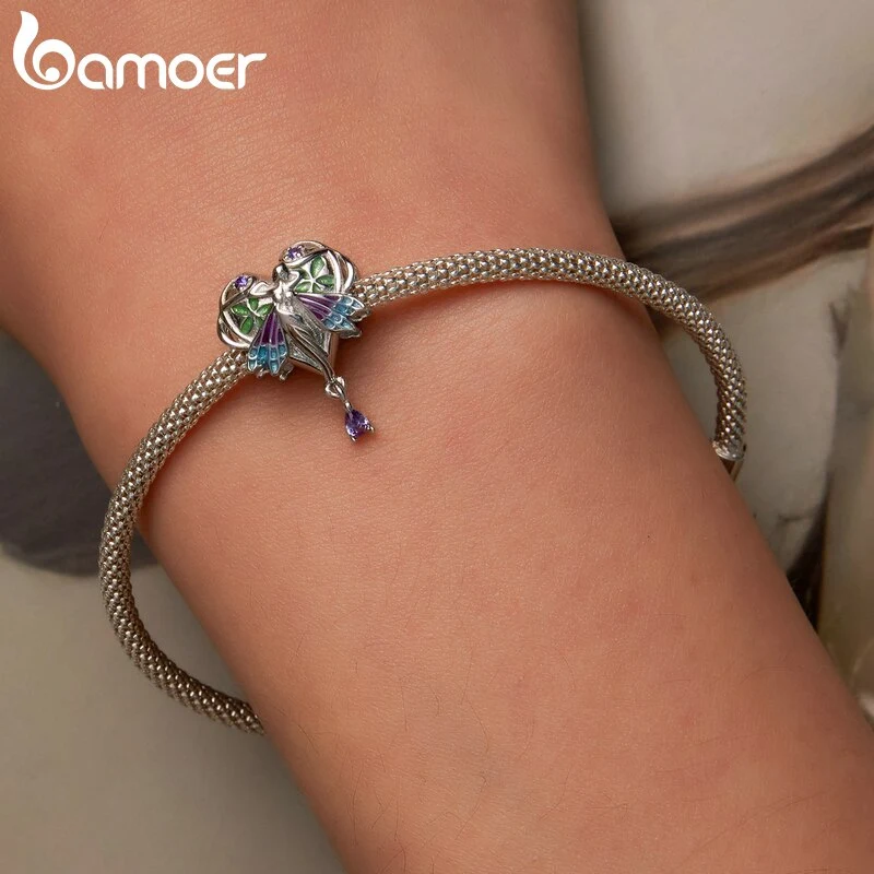 Pulseira com berloque de flor