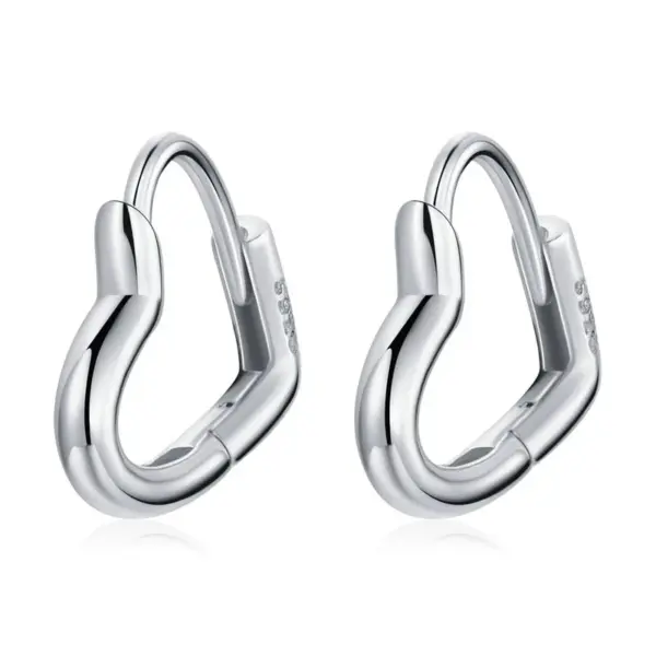 186d988543c3ff1ed4b5f7a7 Brincos Amor de Metal