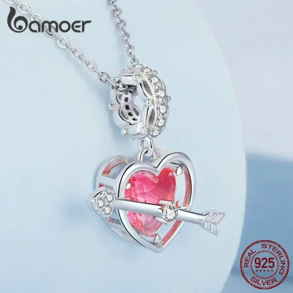 29ef668b3aba833416f9868a Berloque com Argola Cupido