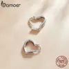 385d3263048d14a500f36a8d Brincos Amor de Metal