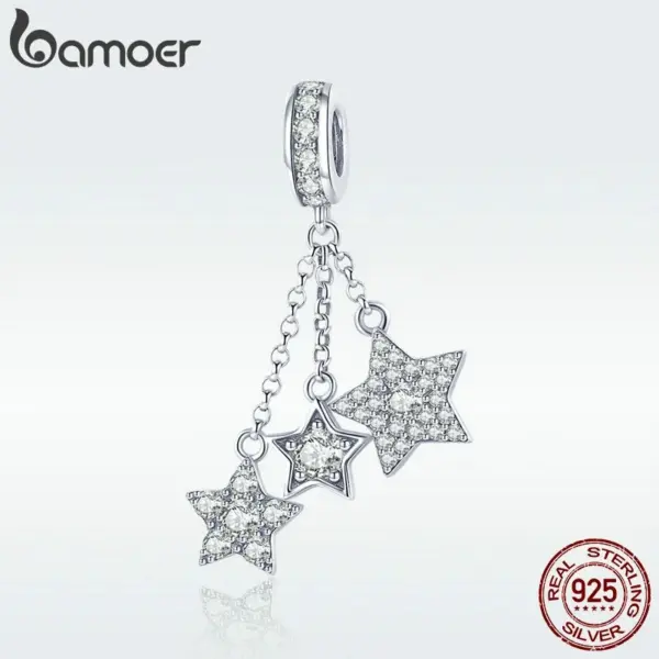 Berloque com Argola Estrelas Brilhantes
