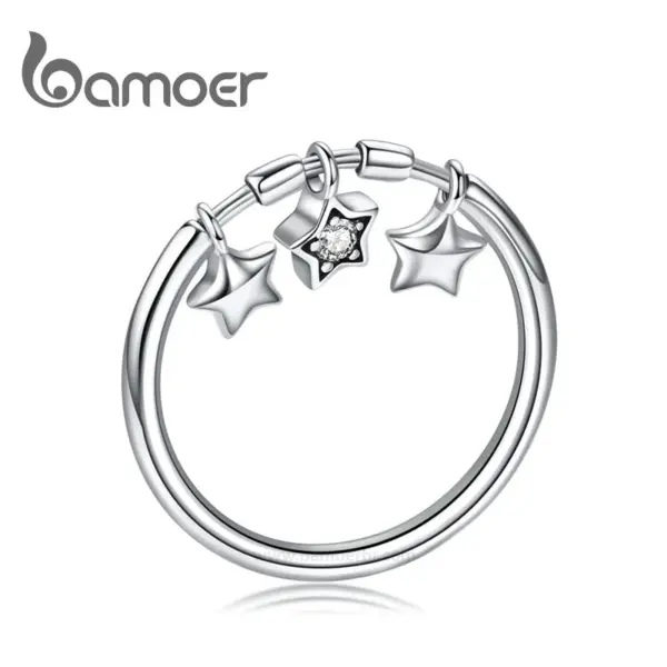 3f878f158d2b2741624e0790 Anel Feminino Com 3 Pingentes de Estrelas
