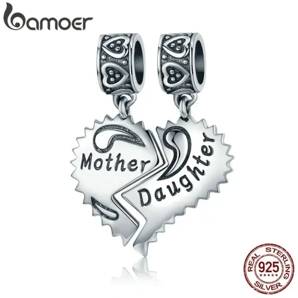 43e42ea0bafab8df9ca96222 Berloque Duplo Amor de Mãe e Filha