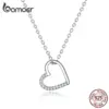 535f977076178ec12af6ebdc Colar com Pingente Forma de Amor