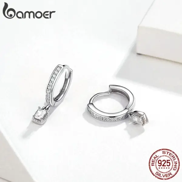 56365edd687817bcad2caa21 Brincos Amor de Zircônia