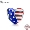5a81f3391de343d1854a4751 Berloque Bandeira Americana
