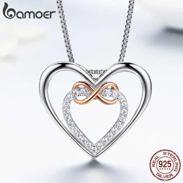 6b2223ac07741be37d90469c Colar com Pingente Coração Delicado