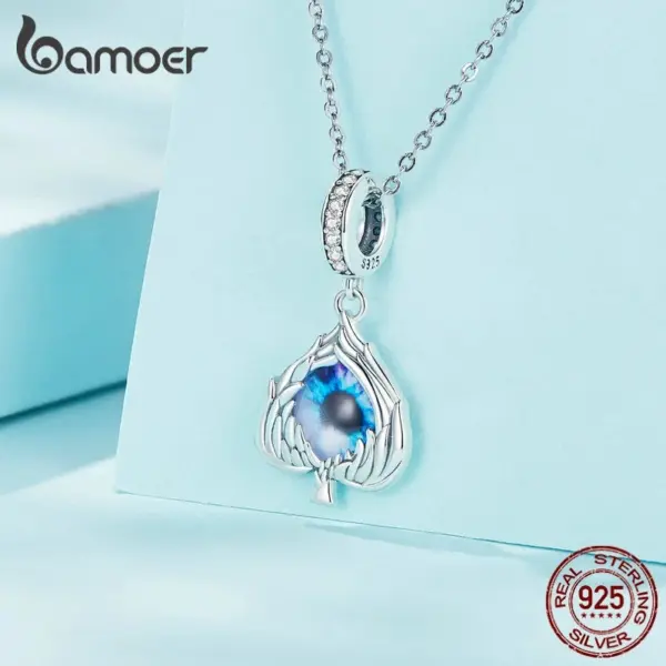 7022983189d2d9656505966c Berloque com Argola Mau-olhado