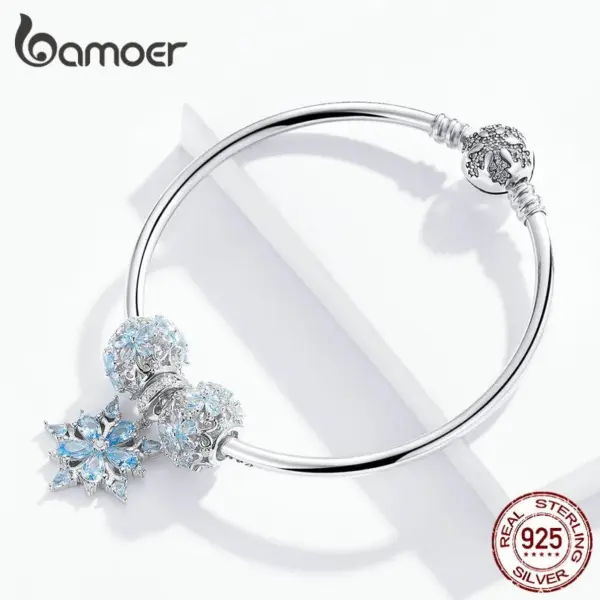 7735e2df2e3a3a6689f80860 Bracelete com Berloques Floco de Neve