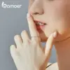 Anel Francês com Pedras de Zirconita