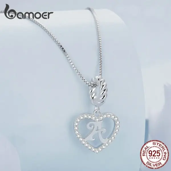 93ec189672a825e968fb585f Colar com Pingente Alfabeto do Amor