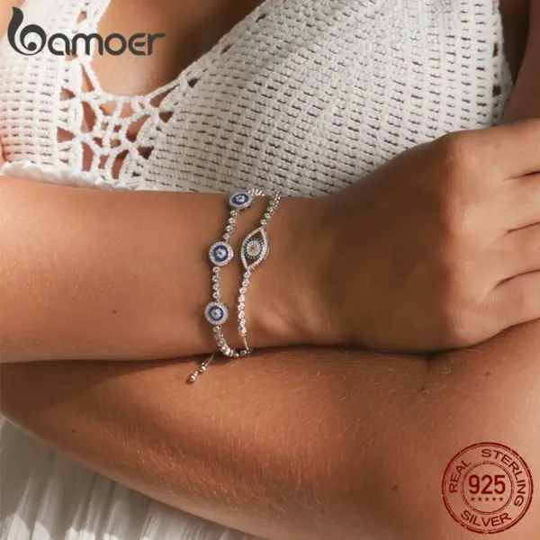 a2ab742650adf1d3a7de9bf7 Pulseira Olhos Azuis