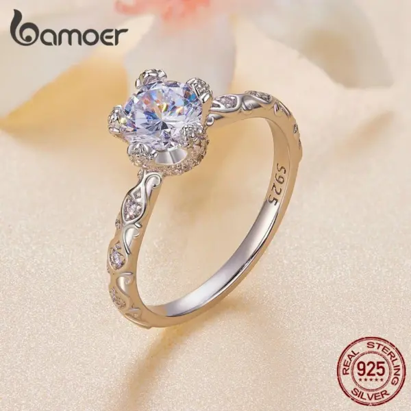 aa9a7461b651e18769a9b8ce Anel Moissanite Coroa 1 Quilate