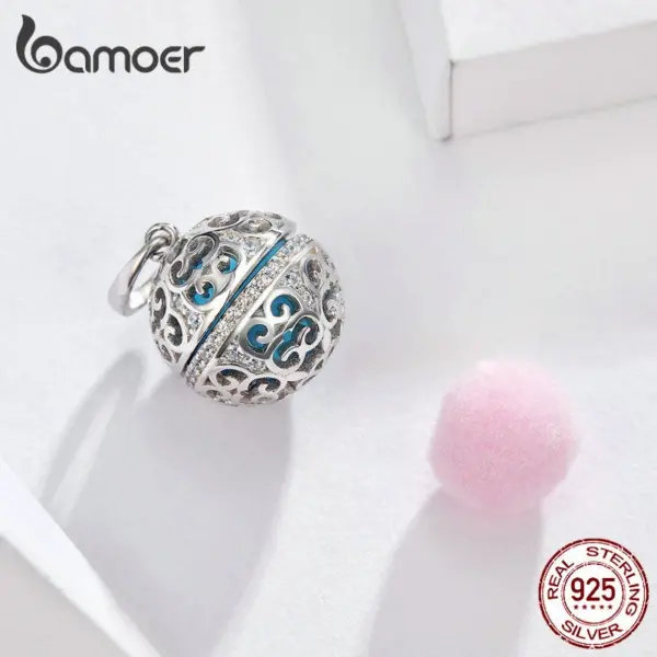 abecd880e50f4673c8457c1f Pingente Esfera Perfurada