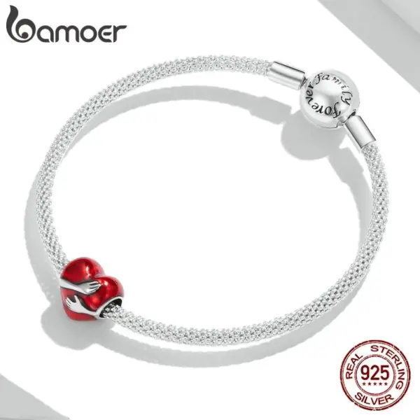 ad1c5a5fe0398b5ce4bfd241 Berloque Abraço de Amor