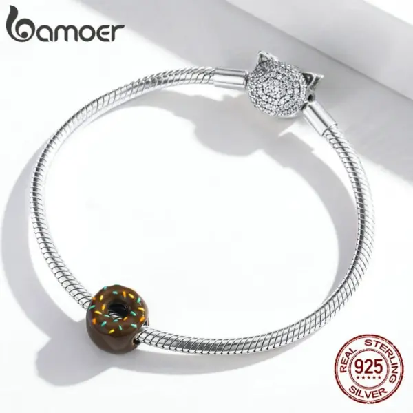 ba00b1081035bc0233cc39bc Berloque Donut
