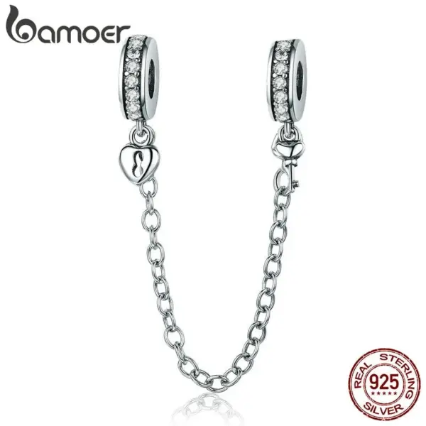 bb2e05c979fb2560dfe20156 Berloque com Corrente de Segurança Único Amor