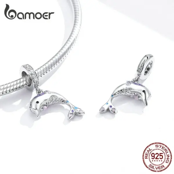 c24098f1a65a941750fa734d Pingente Golfinho