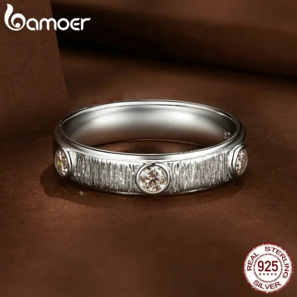 cf397abd740ac0d91d64c159 Anel Masculino Moissanite Delicado