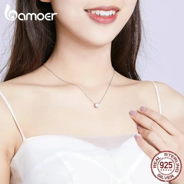d636d7362c1948bd5f00e183 Colar Pedra Brilhante de Zirconita
