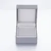 e8b479acfa284d8e382b7328 Colar com Pingente Cruz de Zirconita
