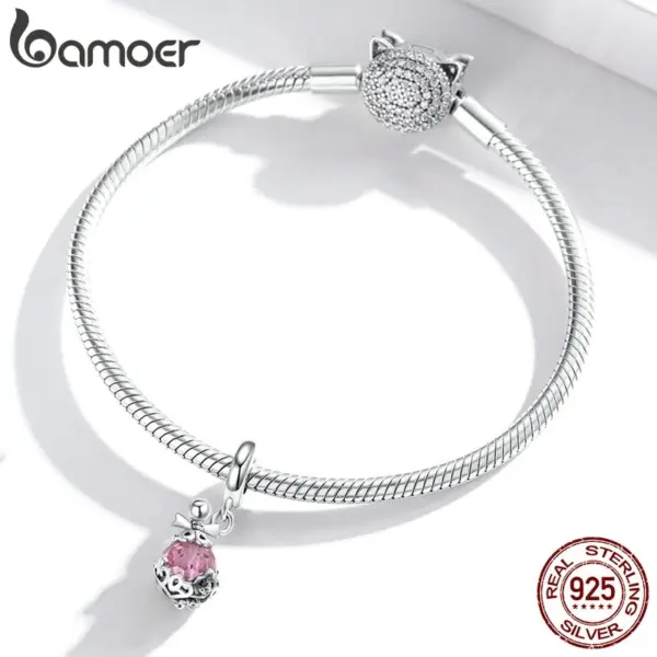 faeedbe44bdc140982f749d3 Berloque com Argola Frasco de Perfume